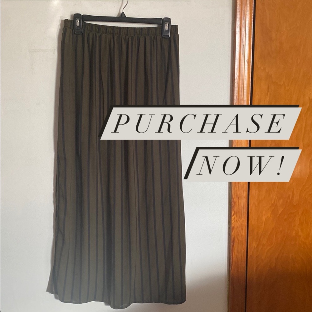 maxi skirt. size medium. never worn.